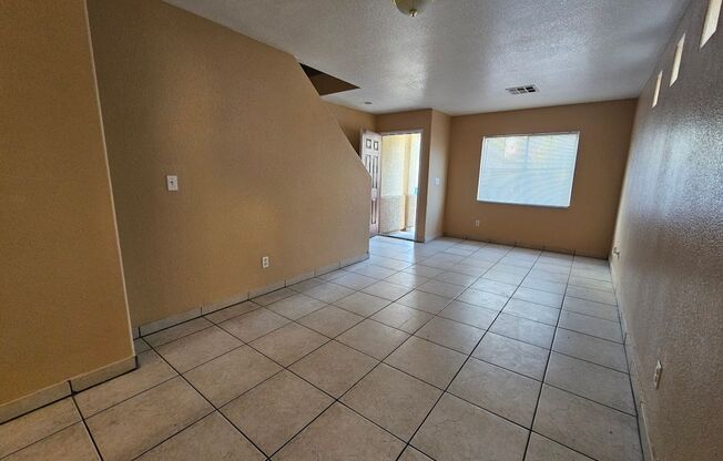 Spacious 4BD/3BA Home with Mountain Views in Las Vegas!