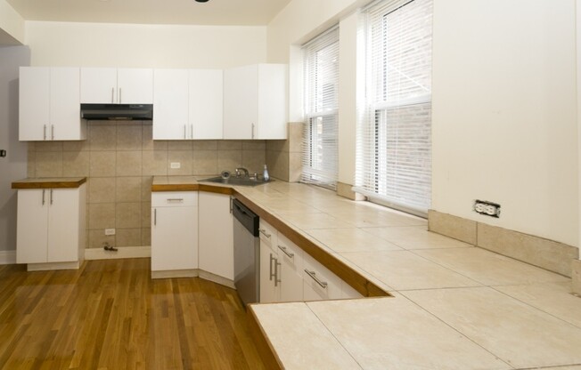 4448 SHERIDAN