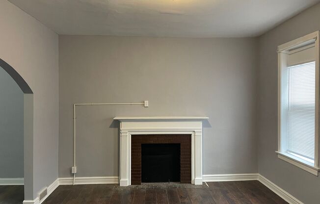 Large Spacious 4 BR 1.5 BA Ready to be Called Home