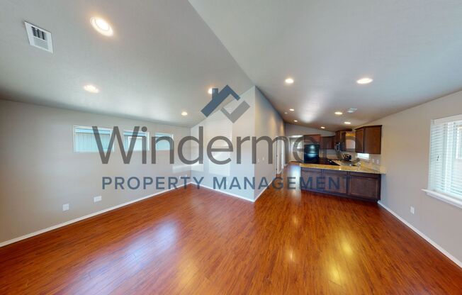 2 beds, 1 bath, 880 sqft, $1,495, Unit chin274-1