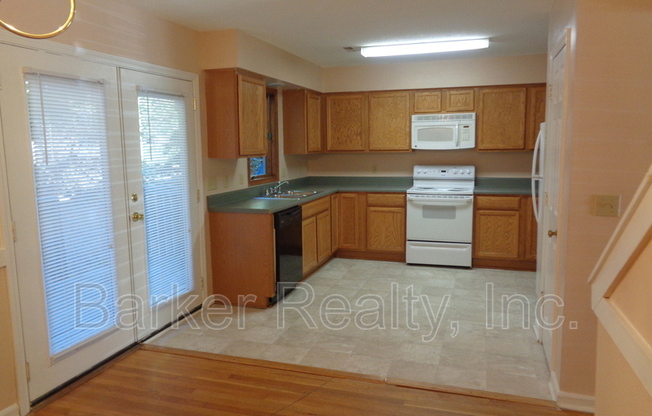 4360 HUNTERS CLUB DR