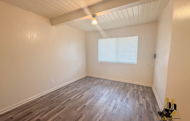 689 SANTIAGO AVE
