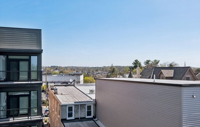 2 beds, 1 bath, 779 sqft, $1,750, Unit 105