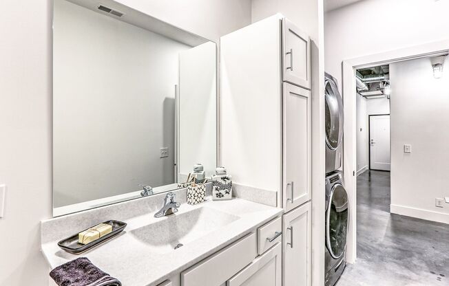 1 bed, 1 bath, 950 sqft, $1,375, Unit A113