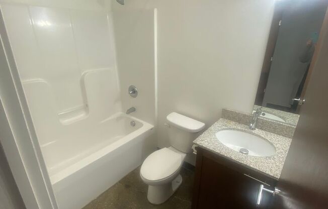 2 beds, 1 bath, 1,450 sqft, $1,295, Unit 035