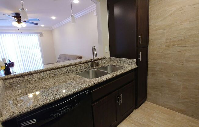 1 bed, 1 bath, 660 sqft, $2,350, Unit 211