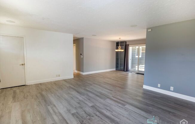 3 beds, 2 baths, $3,325