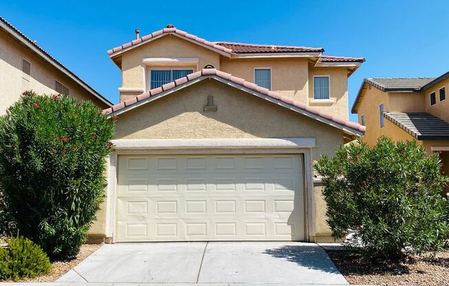 GATED COMMUNITY, BEAUTIFUL 2 STORY HOME! ONE BEDROOM DOWNSTAIRS, LAMINATE WOOD FLOORING THROUGHOUT HOME, CLOSE TO SHOPPING CENTERS! MUST SEE!! HOME TO BE PROFESSIONALLY CLEANED BEFORE MOVE IN.