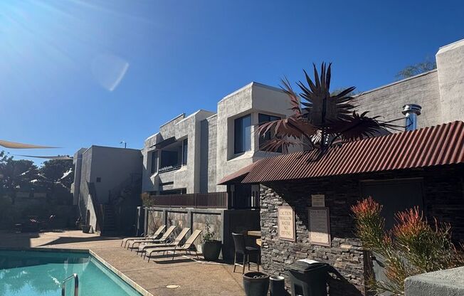 Old Town Scottsdale Condo For Rent - -- 1/2 First's Rent FREE!