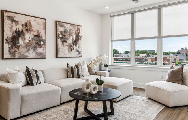 1 bed, 1 bath, 800 sqft, $1,580, Unit 504