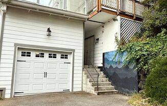 1327 Jacobsen Blvd