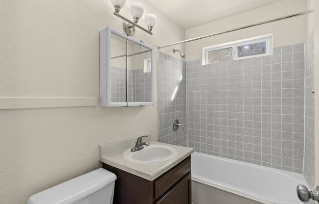 Awesome Townhomes in Lakewood!