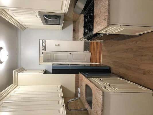 1 bed, 1 bath, 700 sqft, $2,400, Unit 3D