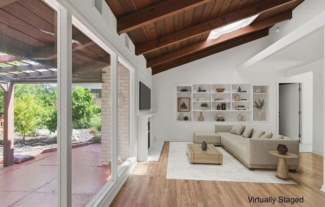 3BD/1B Single Family Home - Zen Garden!