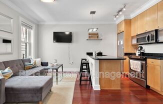1121 24th Street NW