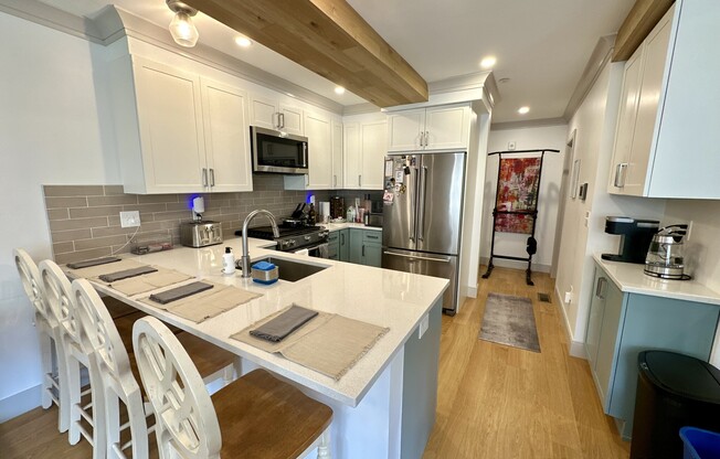 95 W WALNUT PARK