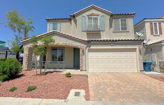 Newly renovated Southwest gated community two story house with hard flooring 1897sqft