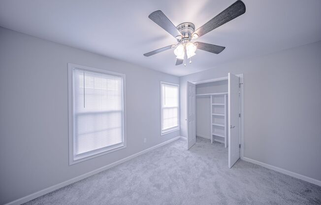 2 beds, 1 bath, 925 sqft, $1,650