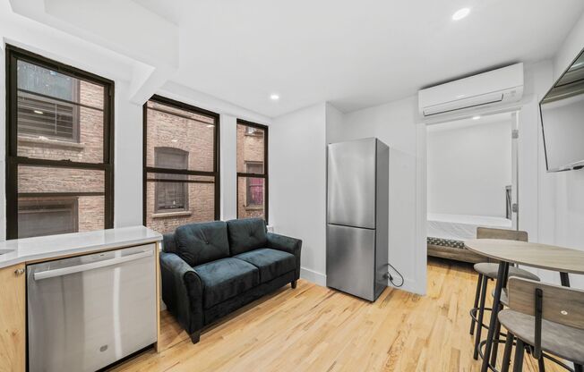 2505-2509 Hoffman BH LLC (2505)