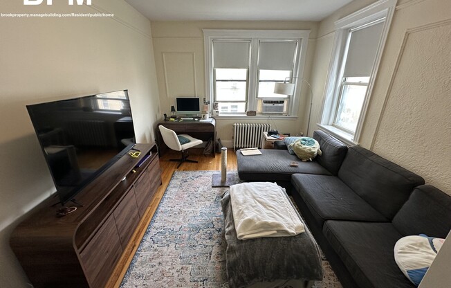 1 bed, 1 bath, $2,500, Unit 21