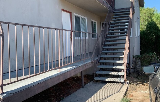 4077 Oakcrest Drive