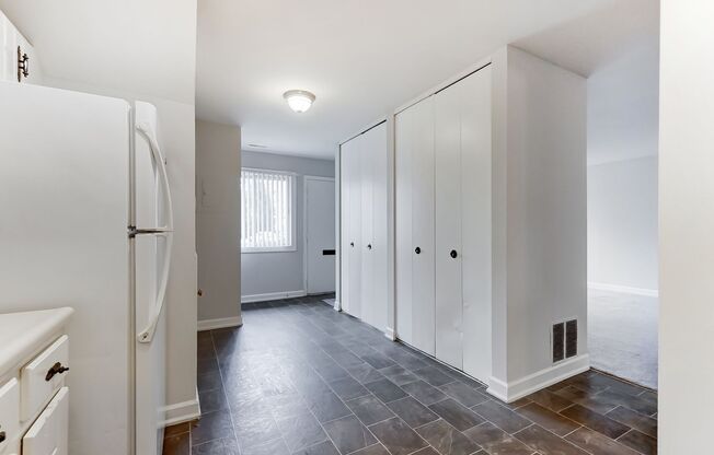 2 beds, 2.5 baths, 1,339 sqft, $1,175