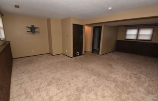 3 beds, 2 baths, $1,800