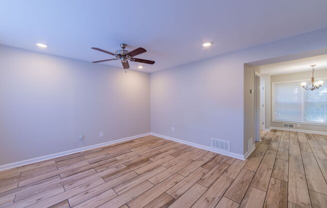 4 beds, 2 baths, 1,500 sqft, $1,995, Unit 712HCO