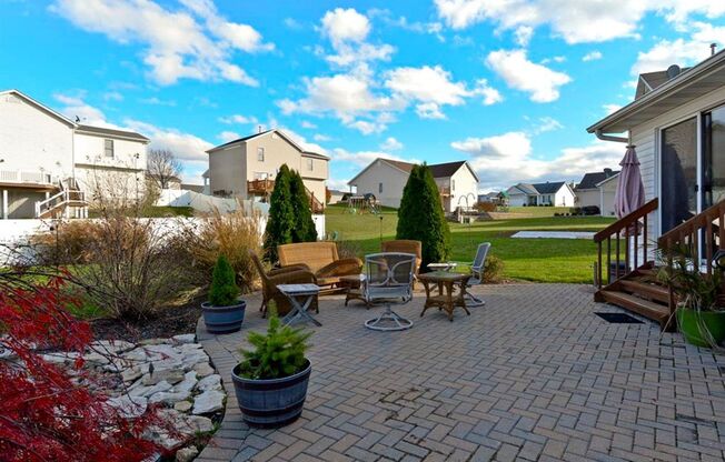 3 beds, 3 baths, 2,383 sqft, $2,295, Unit Kerstyn Drive 287