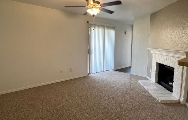 2 beds, 2 baths, 914 sqft, $1,095, Unit 22-908