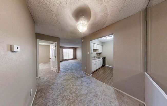 1 bed, 1 bath, 702 sqft, $849