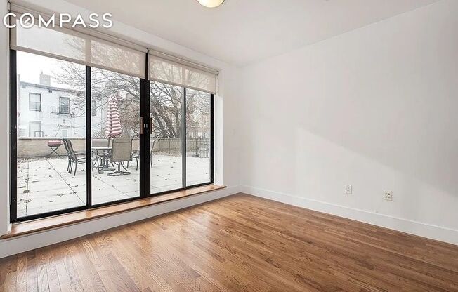 80 MESEROLE ST