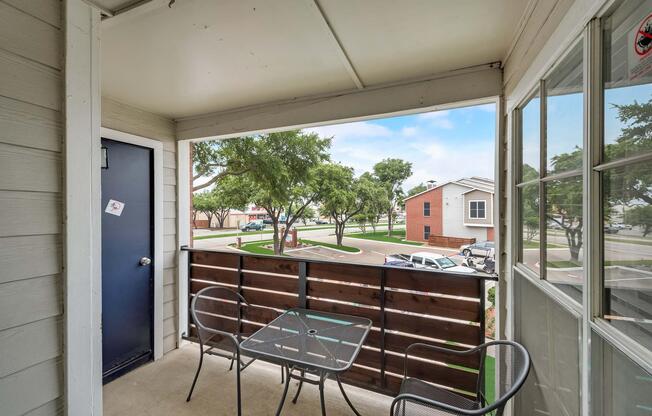 Irving Park Apartments - Apartment Living in Irving, TX