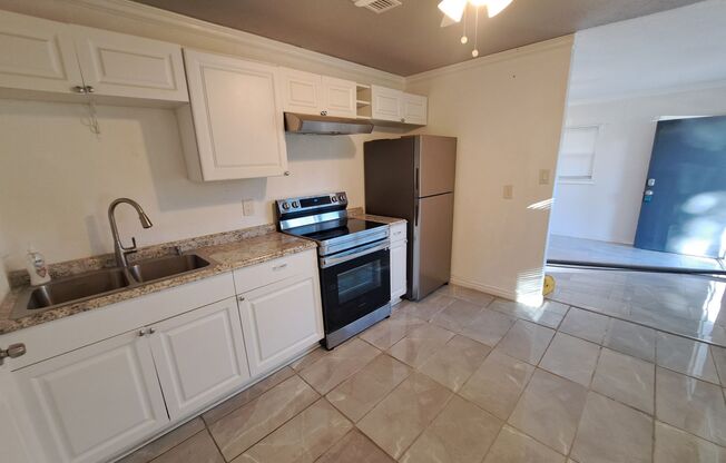 3 beds, 1 bath, $1,375