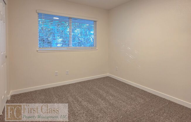 2 beds, 1 bath, 672 sqft, $1,395, Unit 24