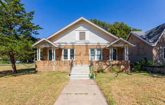 1812 W MCKEE