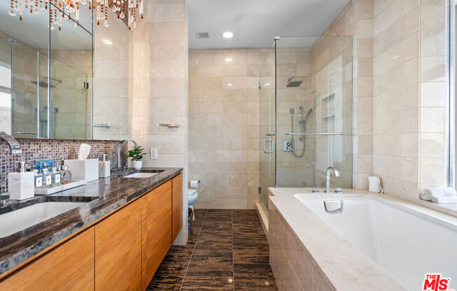 1 bed, 1.8 baths, 1,160 sqft, $6,900, Unit 32G