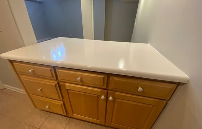 2 beds, 2 baths, 1,000 sqft, $1,650, Unit 29