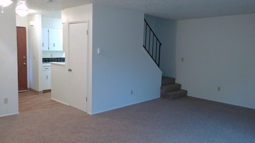 3 beds, 1.5 baths, 1,450 sqft, $1,850, Unit 01