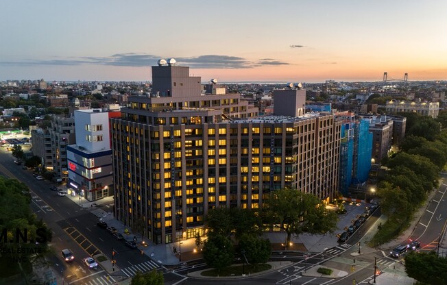 1 bed, 1 bath, $3,785, Unit 712