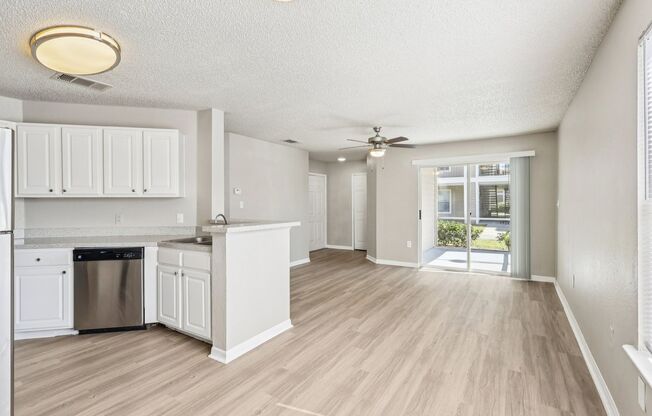 1 bed, 1 bath, 698 sqft, $1,285