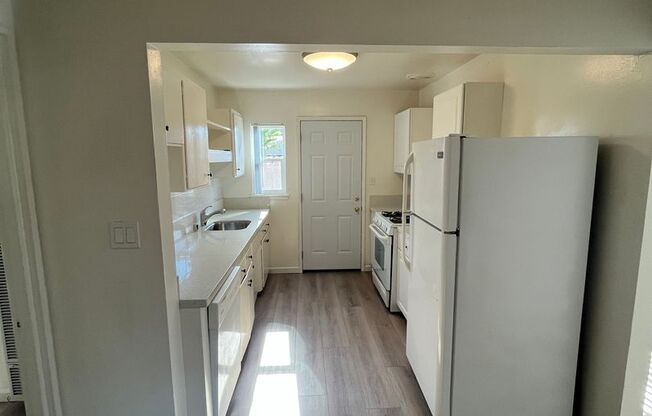 2 beds, 1 bath, 925 sqft, $3,200, Unit 4805