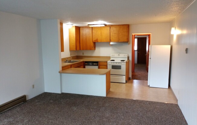 1 bed, 1 bath, 680 sqft, $1,095, Unit 1736