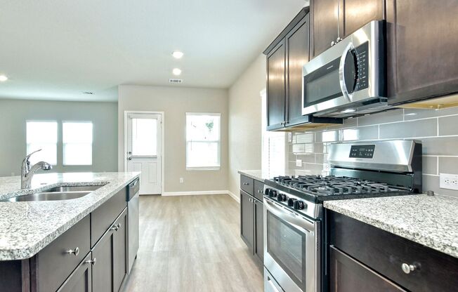 Large 3036 SF Home - 5 Bed/3 Bath + Media Room + Game Room! - Hidden Trails, Bulverde