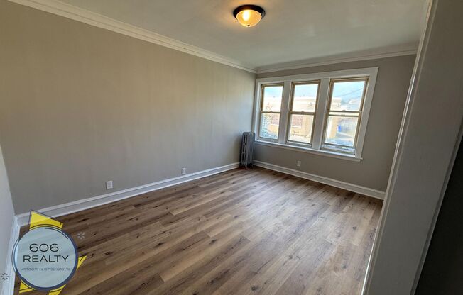Spacious updated 6 Corners Apartments!