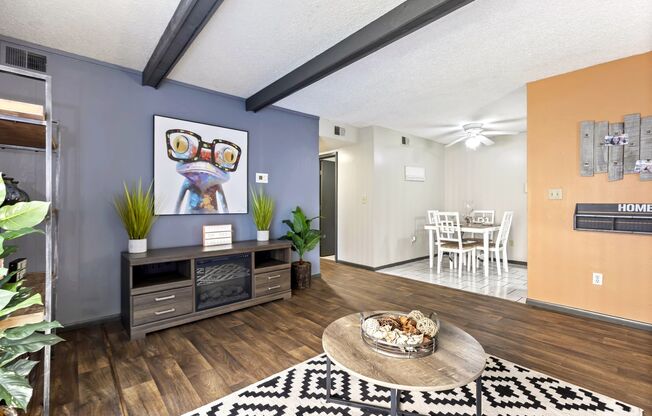 1 bed, 1 bath, 620 sqft, $775