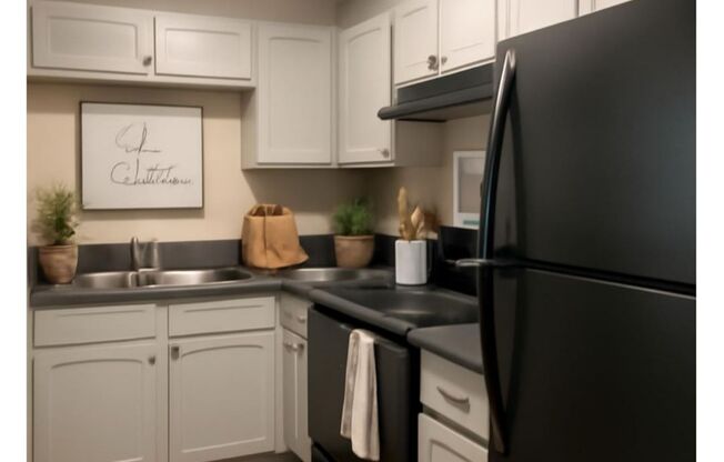 1 bed, 1 bath, 550 sqft, $695