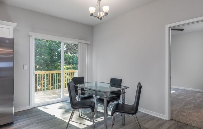 Great 3 Bedroom Single-Family Home in Urbandale