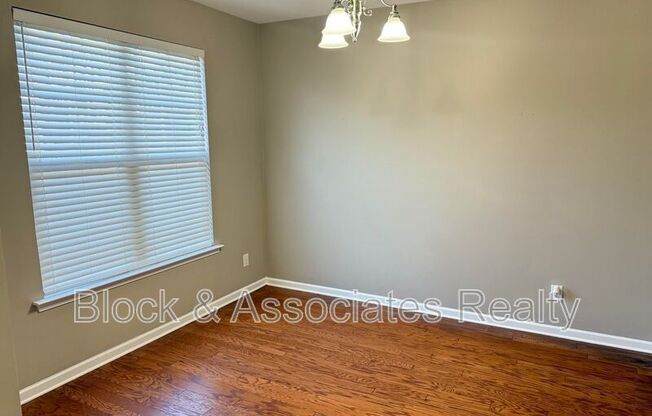 3102 BERKELEY SPG PL