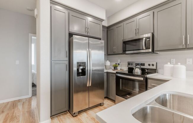 Modern Fremont Townhouse: 3 Beds, 3 Baths & Ready for You!